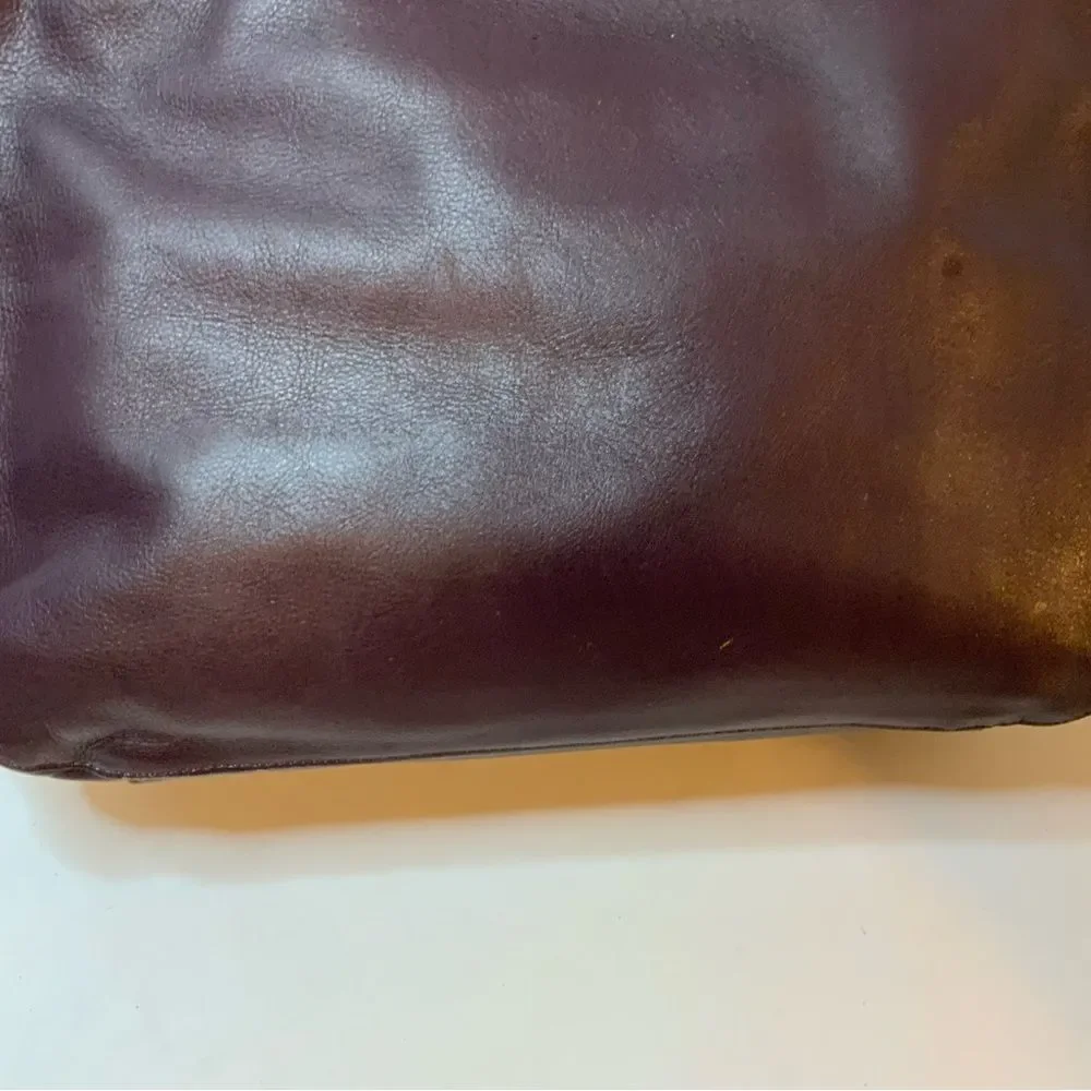 TRE VERO Purple Leather  Hobo Handbag Purse Bag-VERY NICE